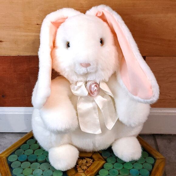 💜5/$25 Super soft bunny with rose bow tie - Picture 1 of 4
